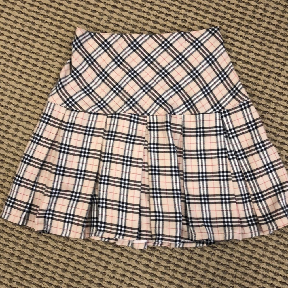Nova check plaid pleeted skirt. Girls large